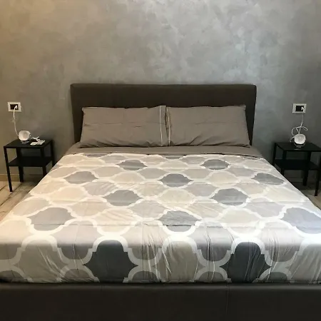 Attico Galliera Apartman *